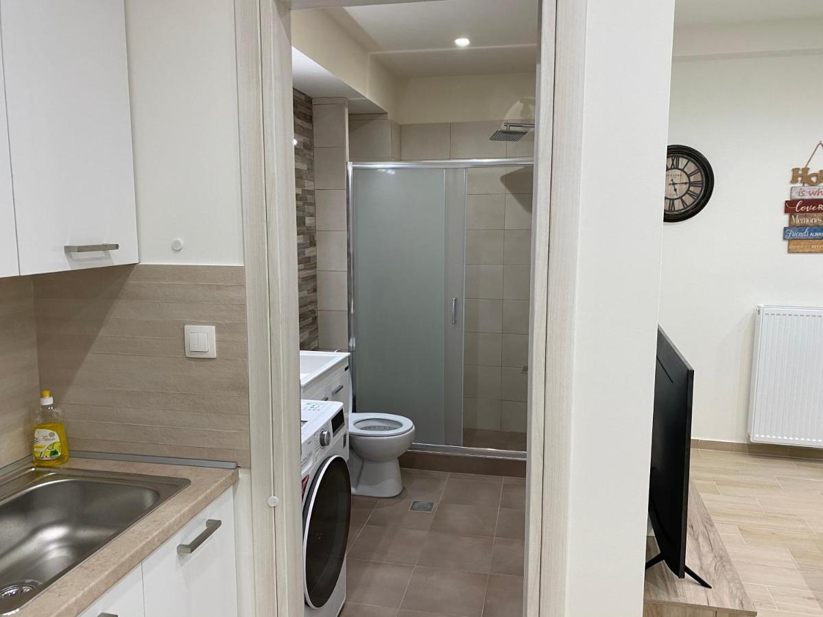 Great Alexander Street, Larisa Apartman Kültér fotó