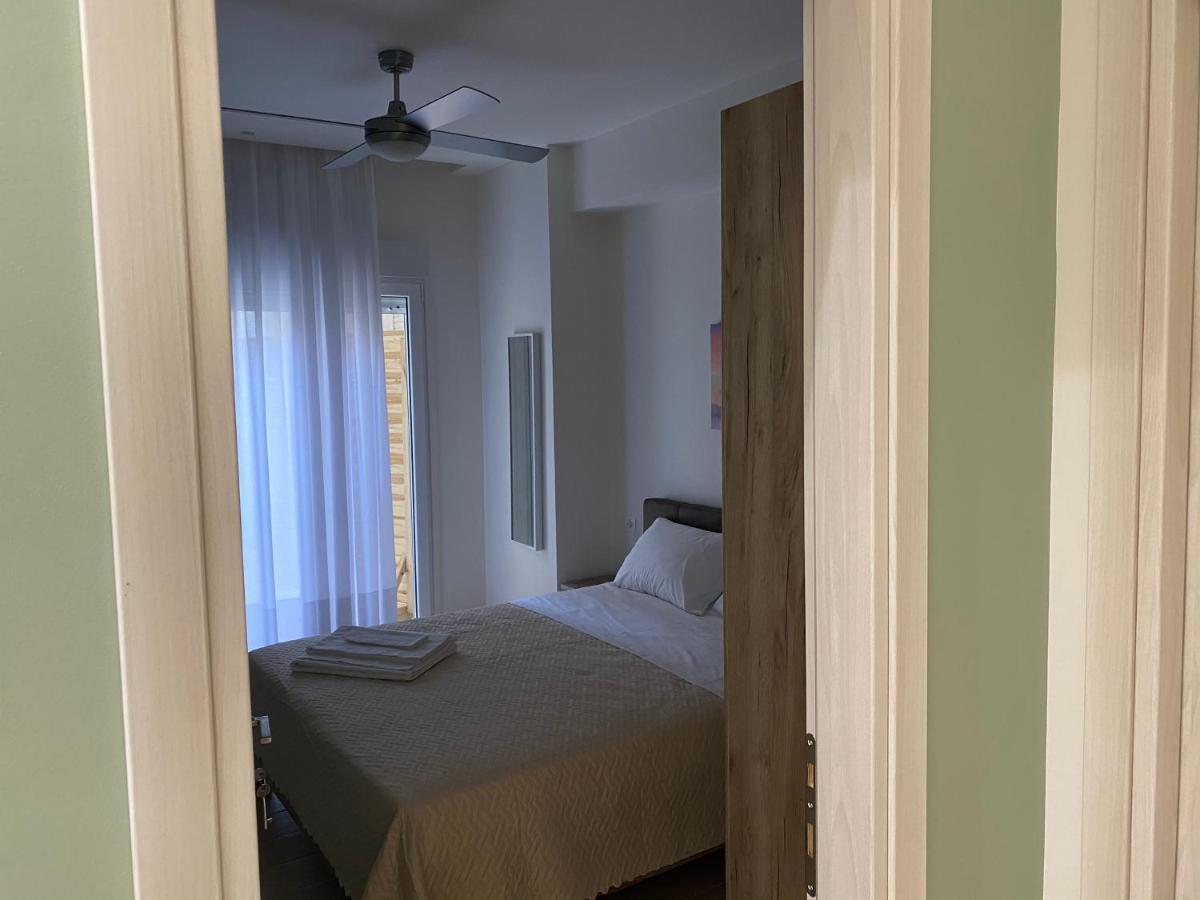 Great Alexander Street, Larisa Apartman Kültér fotó