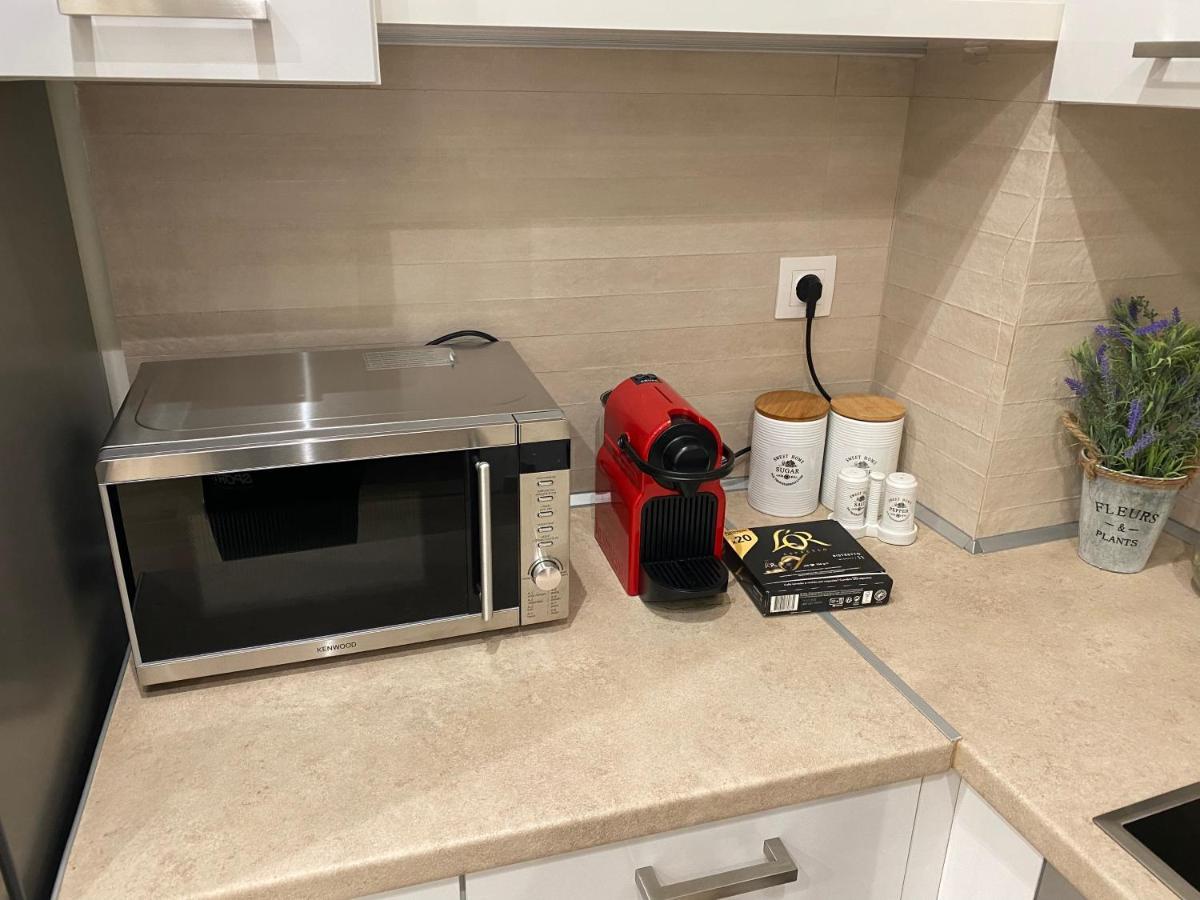Great Alexander Street, Larisa Apartman Kültér fotó